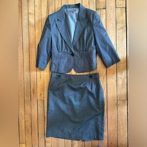 Jessica vintage 2 piece skirt suit